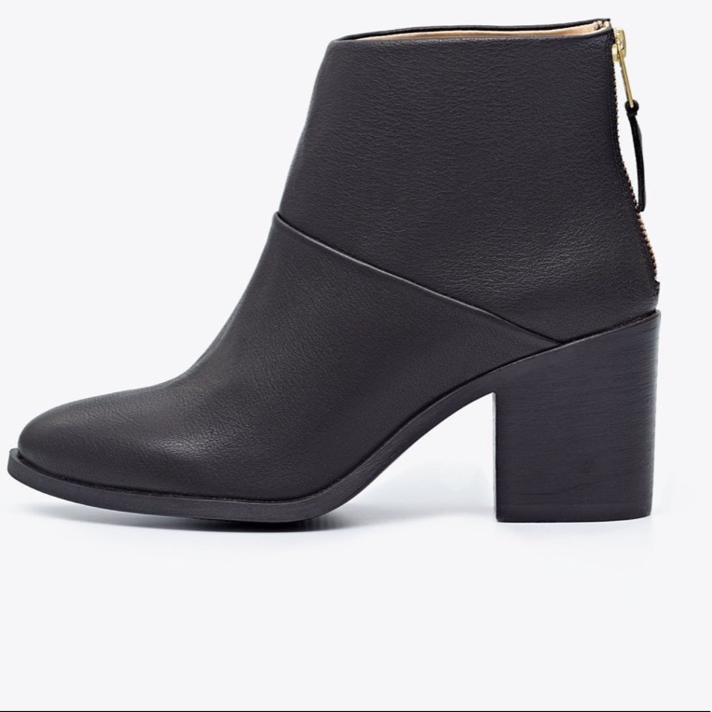 Nisolo black boots
